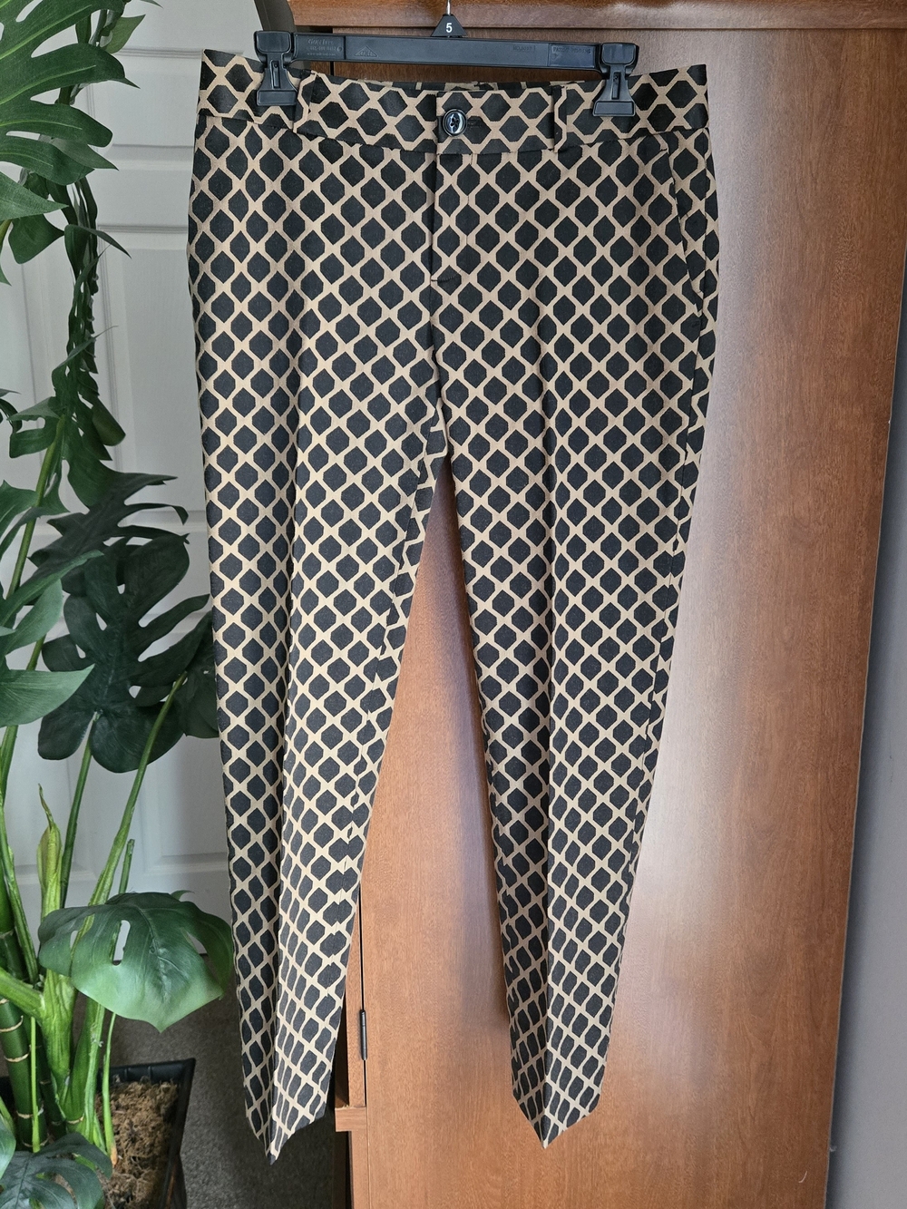 Banana Republic Black and Tan Geometric Cropped Pants